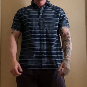 Striped blue relaxed fit polo button up graphic pocket tee skate shirt retro top